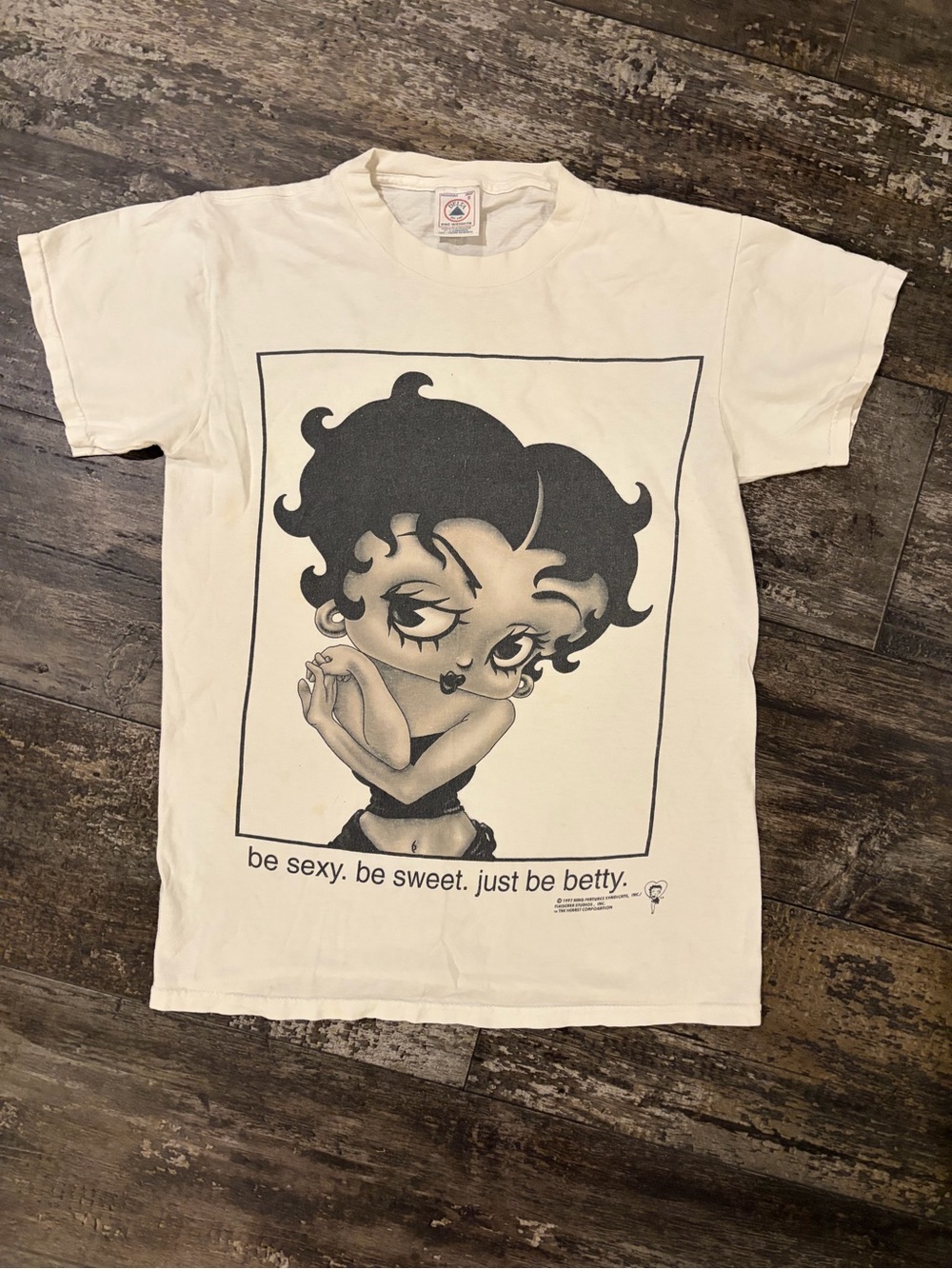Vintage 1997 Betty Boop "Just Be Betty" Tee - Size S
